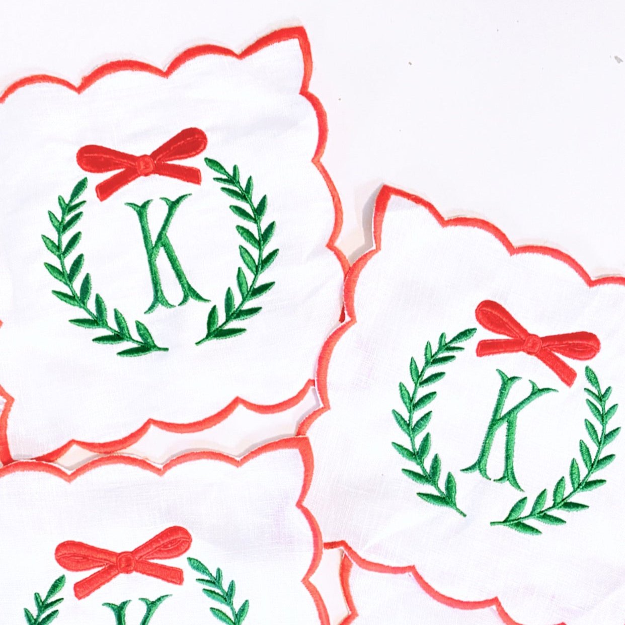 Holiday Scalloped Cocktail Napkin