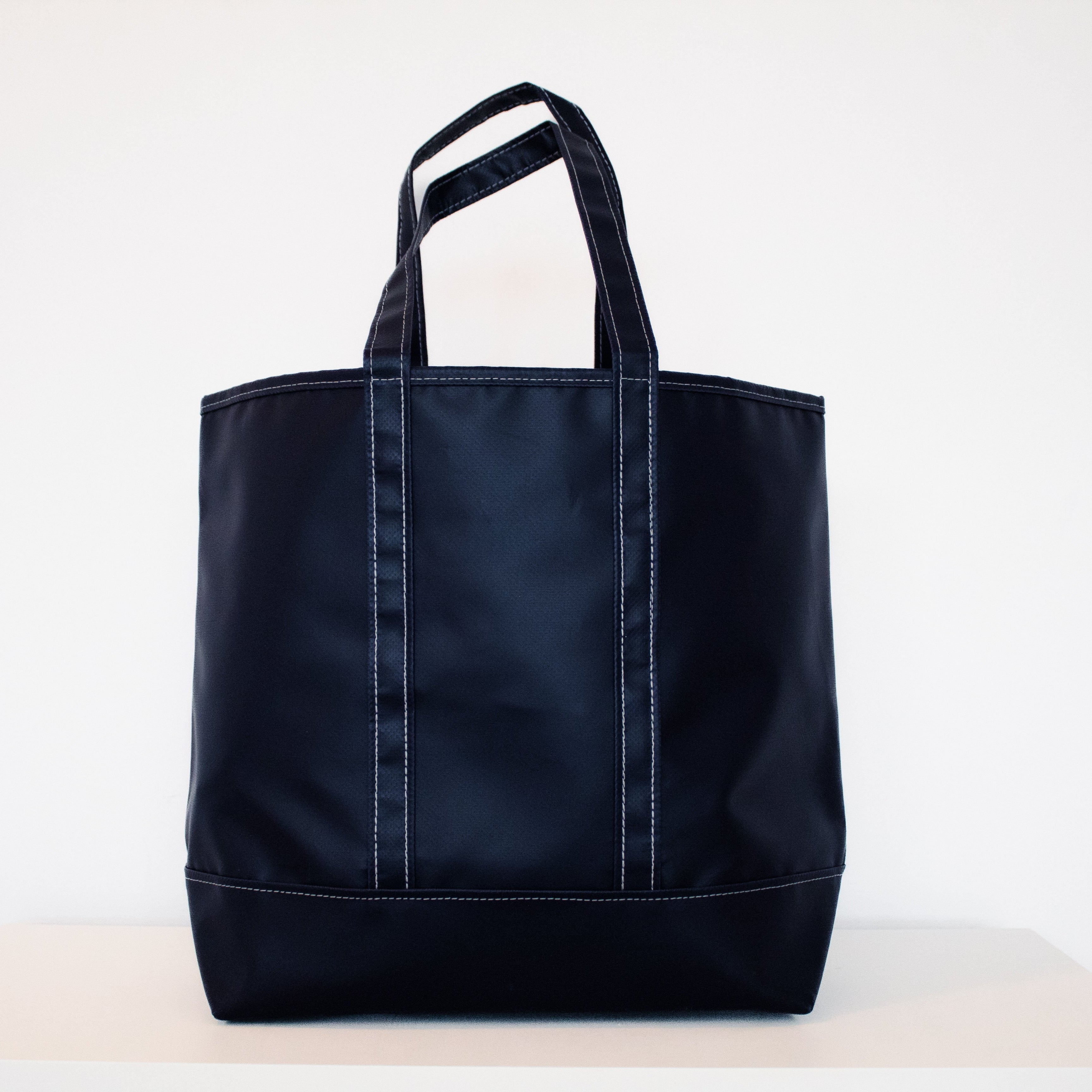 Vinyl Navy Lulu Tote in Navy